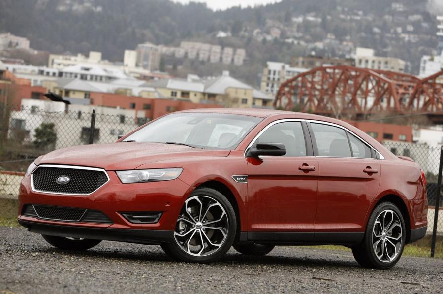  Ford Taurus SHO 2013 года  (фото 56 из 56)